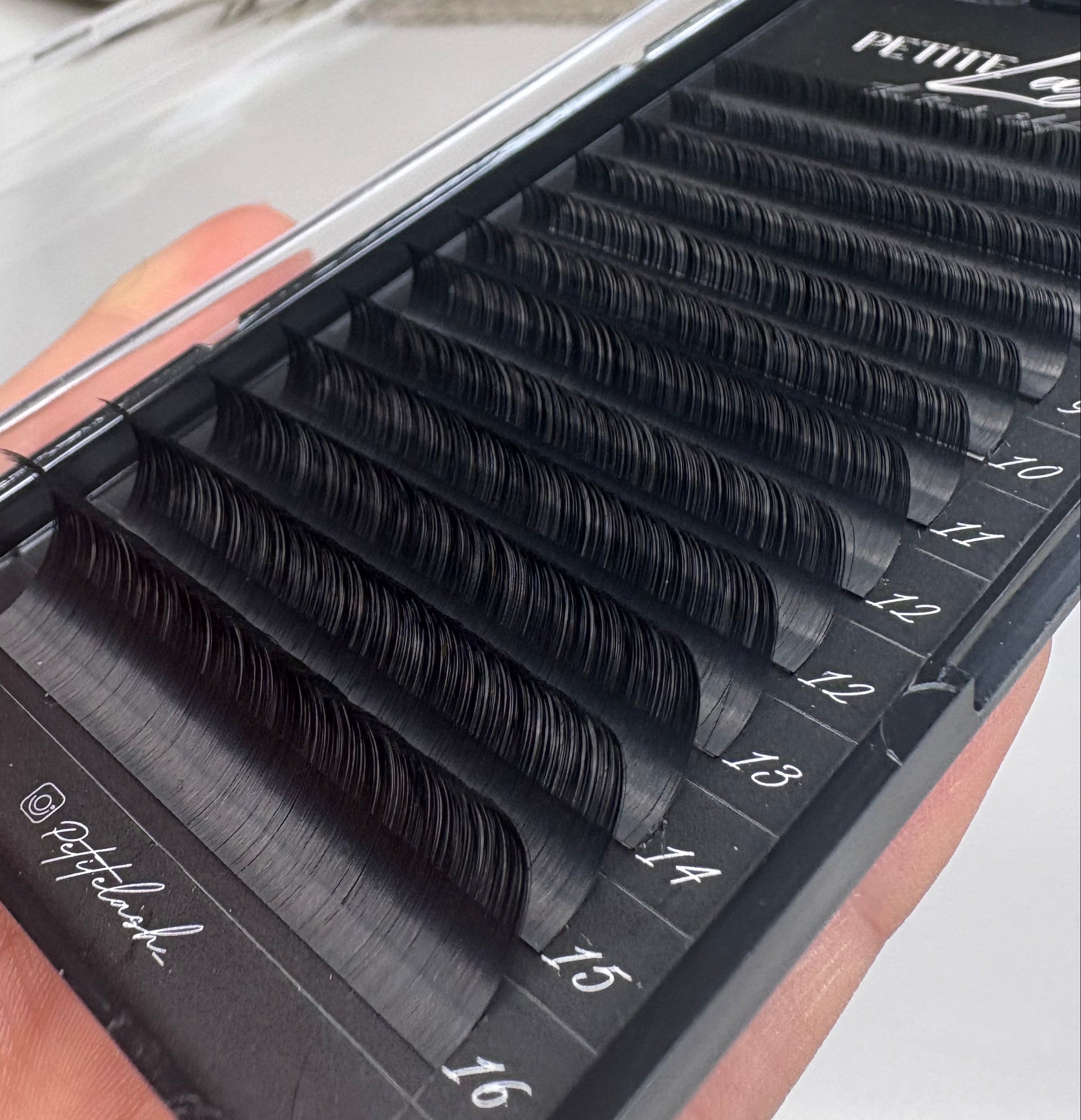 The Noir Edit- 0.05 Black volume trays